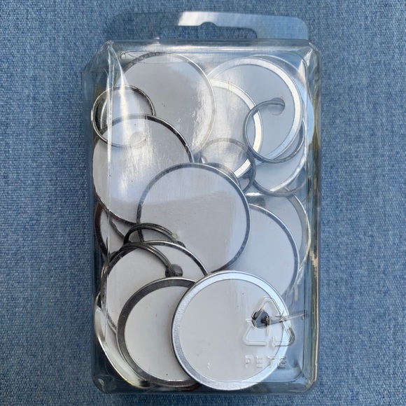 Gift with Purchase - Picture 3 of 6